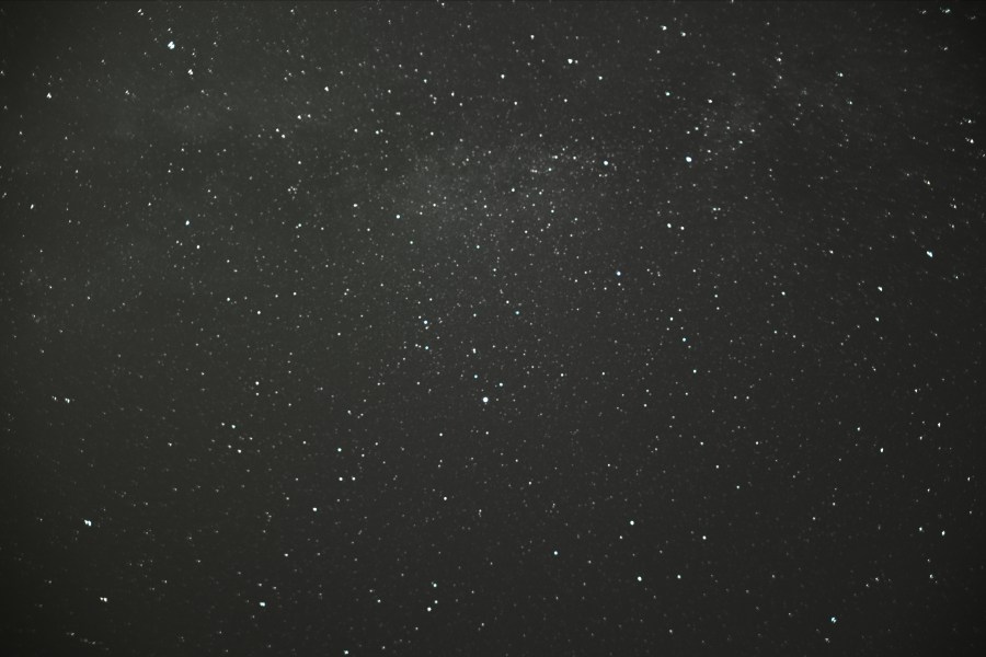 Picture saved with settings embedded.