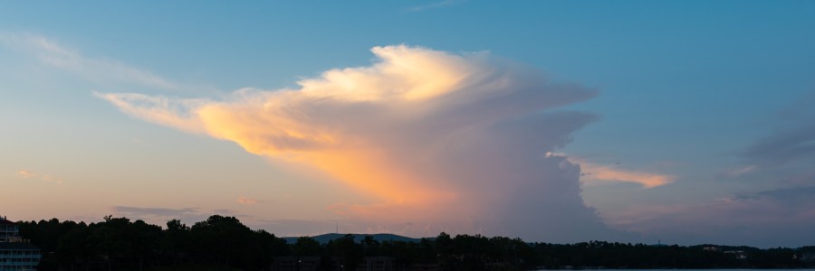 Sunset clouds over Lake Hamilton in Hot Springs Arkansas