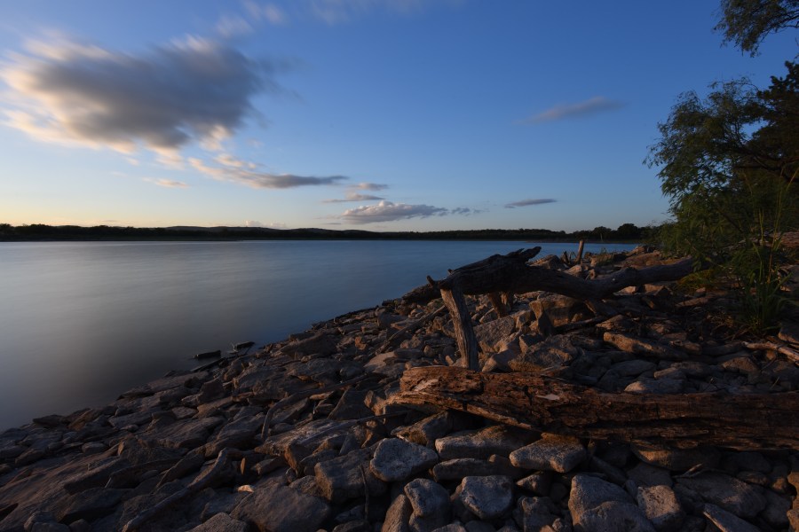 RAW image downloaded to iPhone