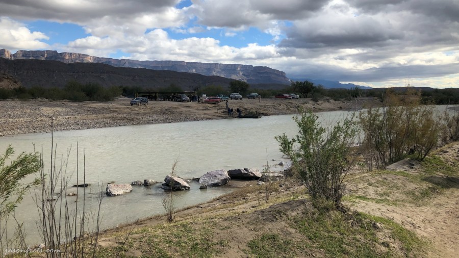 Border crossing at Boquillas del Carmen from US side of border